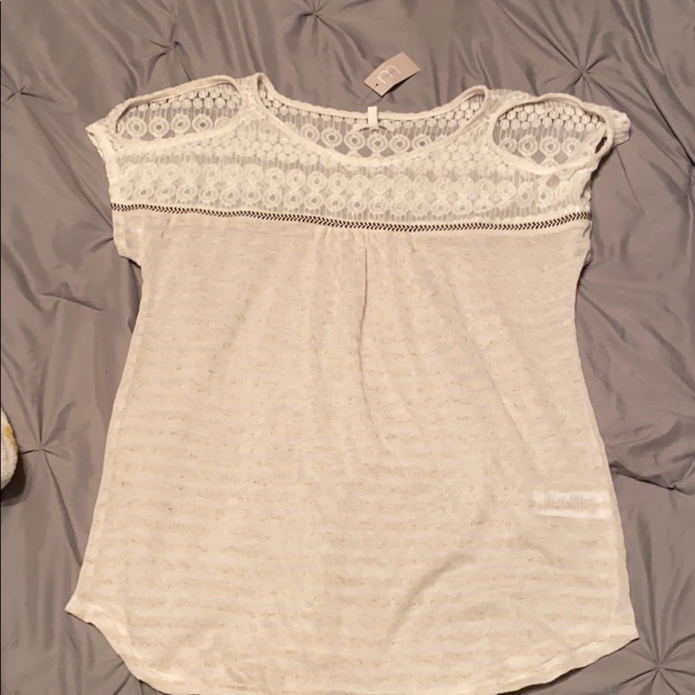 Mauices Cold shoulder shirt